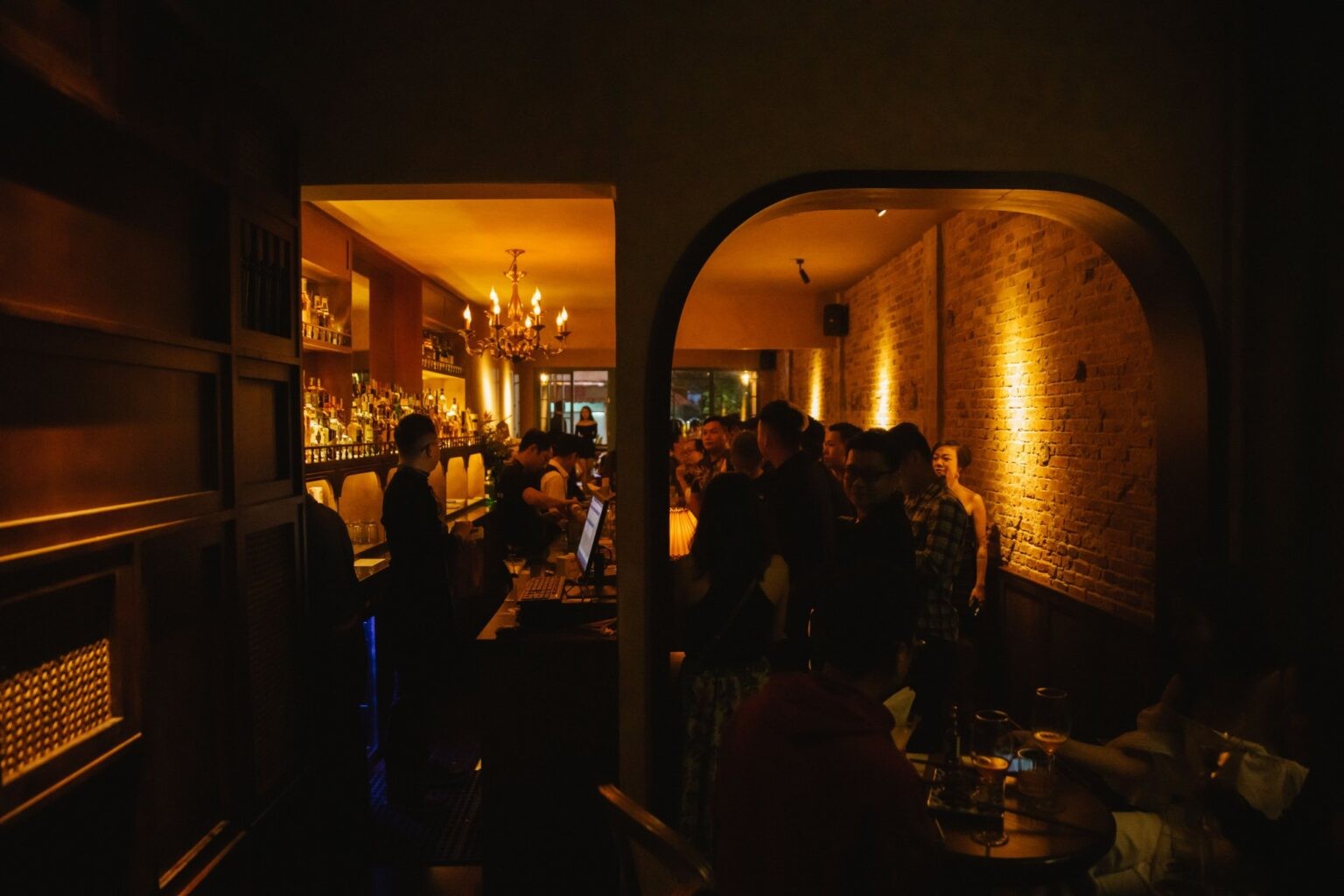 stir-bar-dua-van-hoa-am-thuc-viet-vao-cocktail-3-1698935719.jpg