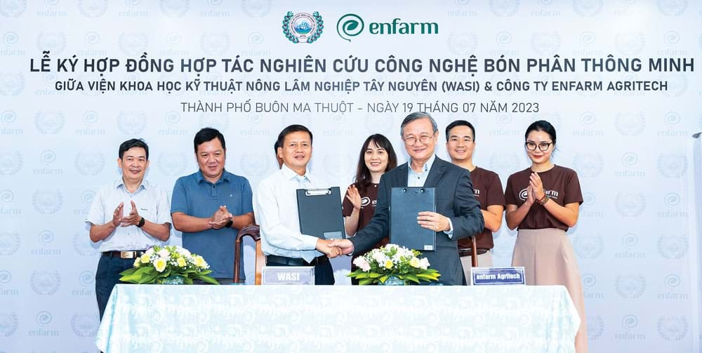nha-dong-sang-lap-kiem-ceo-enfarm-agritech-nguyen-do-dung-4-1702438676.jpg