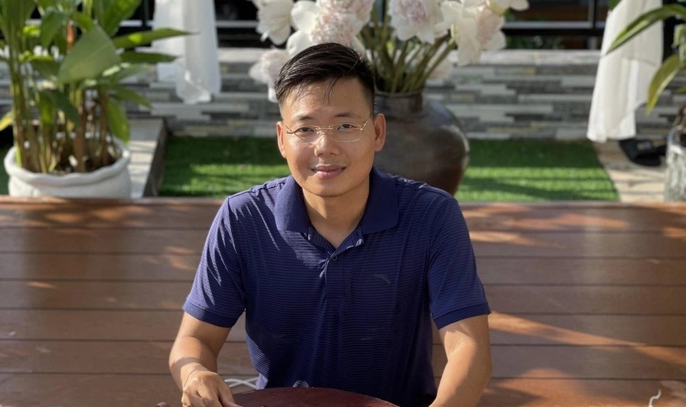 chu-tich-hdqt-kiem-giam-doc-htx-nong-nghiep-sen-que-bac-anh-pham-kim-tien-1-1706441131.jpg