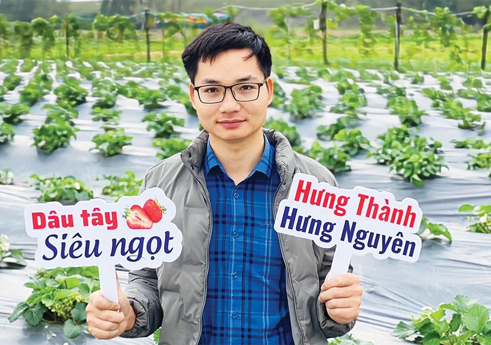 giam-doc-hop-tac-xa-nong-nghiep-va-dich-vu-phu-thinh-anh-nguyen-van-son-1707151498.jpg