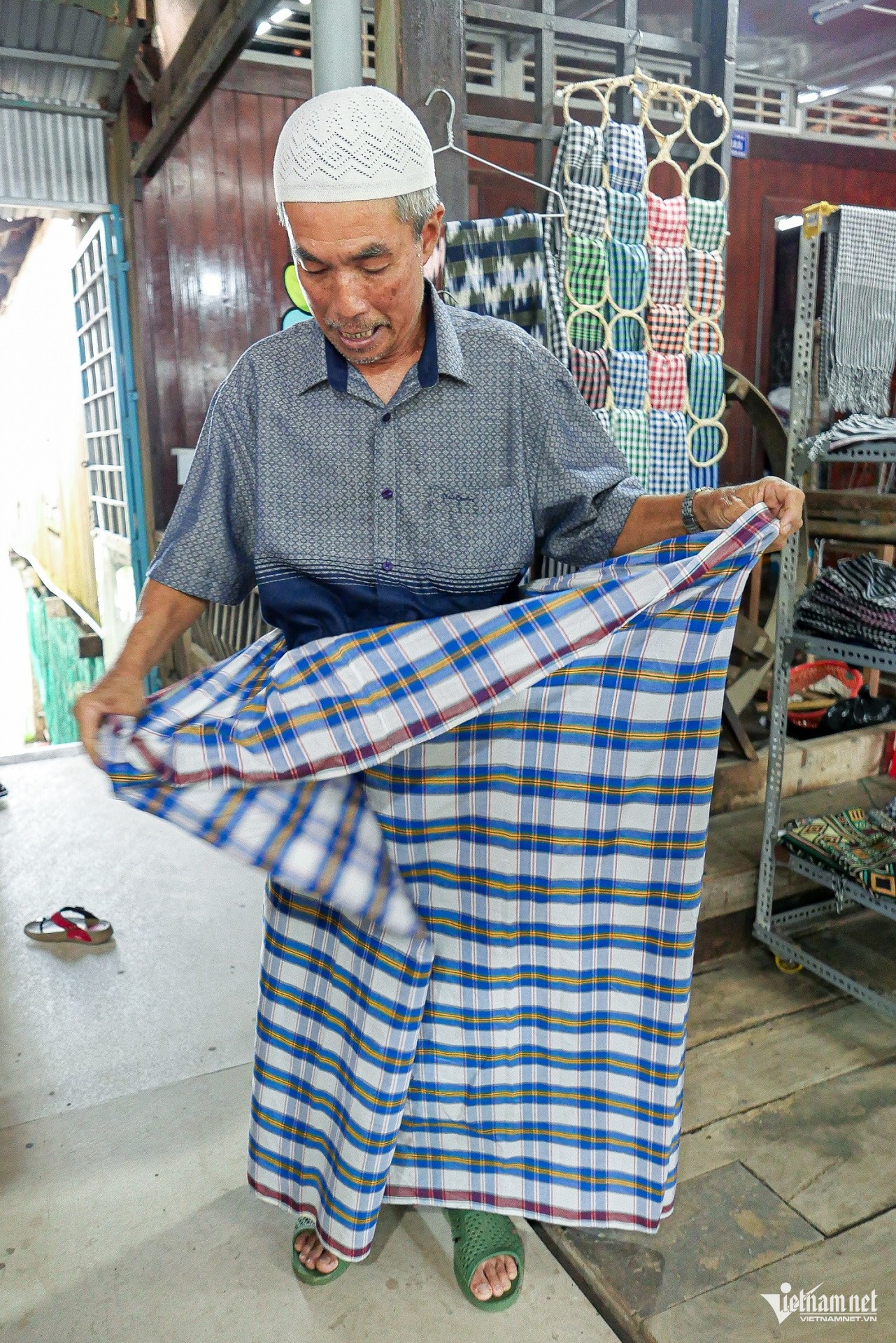 w-chau-doc-nha-7-mau-lang-cham-28-52107-1733976781.jpg
