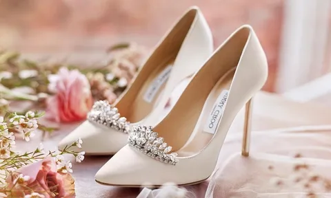 Bật mí 10 thương hiệu giày nữ nổi tiếng được ưa chuộng nhất