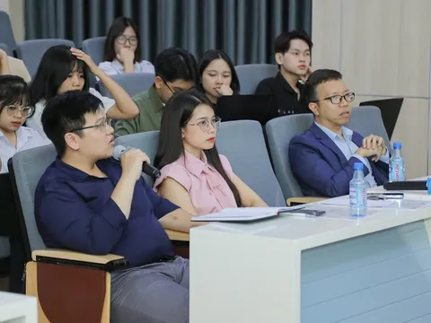 Chuyên gia Tập huấn Kỹ năng Pitching cho InnogreenLife tại trường Đại học Công nghiệp TP.HCM