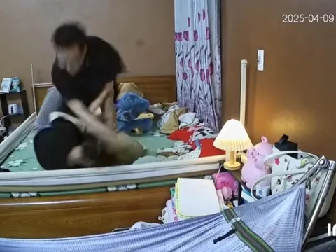 DJ Ximer đánh vợ dã man rồi xin lỗi, phản ứng của "bị hại" khiến dân mạng đứng hình