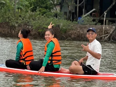 Chàng sinh viên thổi làn gió mới cho du lịch Đất Mũi