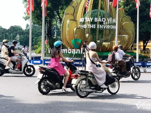 Tâm tư của người dân khi Hà Nội cấm xe máy xăng vào vành đai 1 từ tháng 7/2026