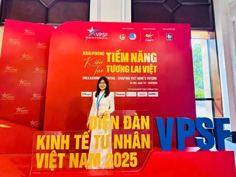 CEO Hạ Phan, nhà sáng lập JobUp: Vượt đổ vỡ để viết tiếp đam mê với nghề “săn đầu người”